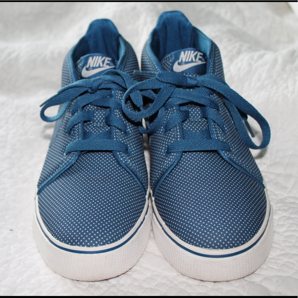 Nike Toki Lites Canvas Sneakers